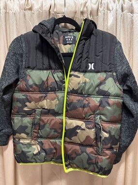 Hurley Camo Puffer Jacket with Gray Knit Sleeves and Neon Trim